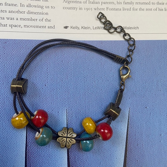 Vintage Jewelry - 💕Last one Leaves Clover 🍀 Luck Charm Bracelet